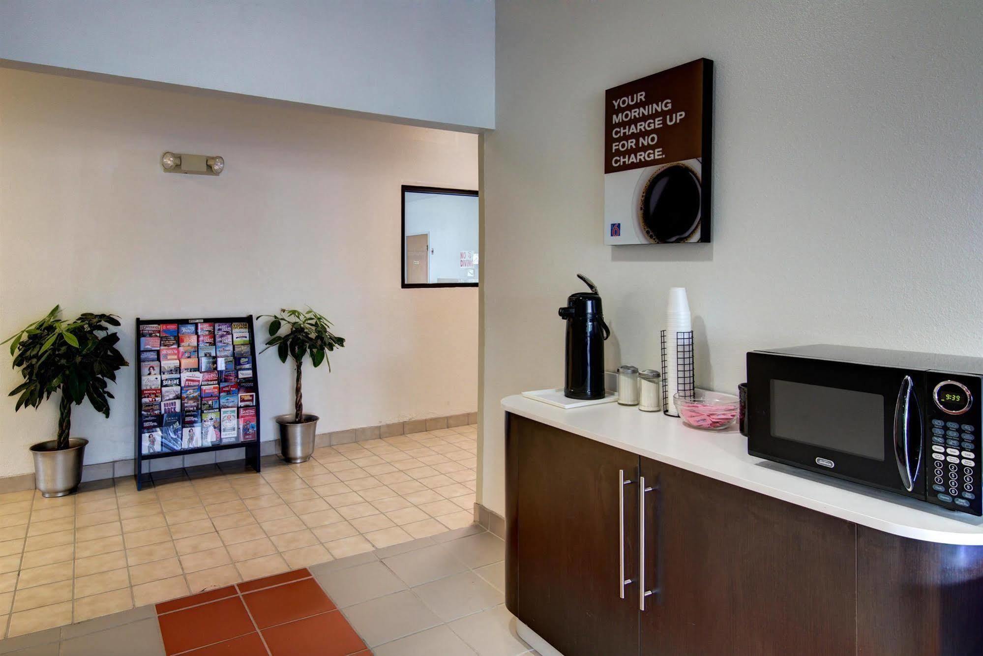 Motel 6 Waco - Woodway Εξωτερικό φωτογραφία
